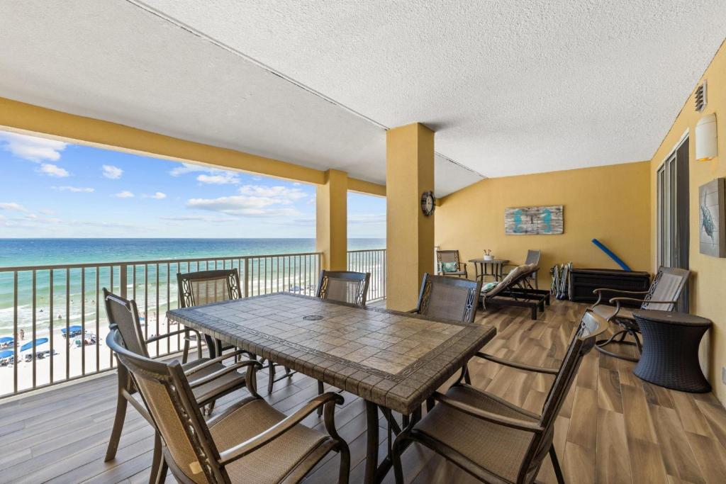 Tropic Winds Resort by Panhandle Getaways - 