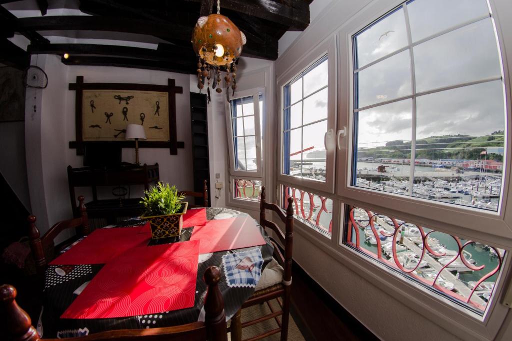 Andra Mari Portua EBI0212 y EBI1293 - 19