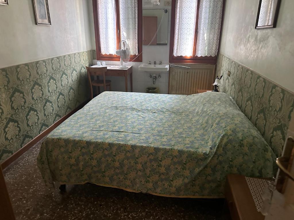 Hotel Locanda Ca Foscari - Resim 6