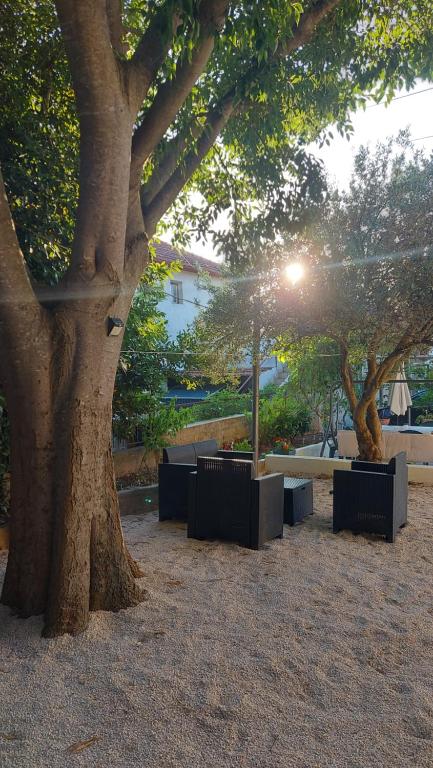 Ogród w obiekcie Apartments Jeličić