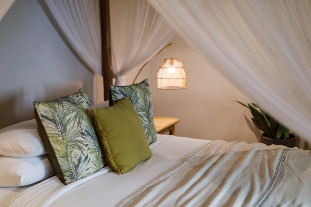 Bloomfield Umalas - 16