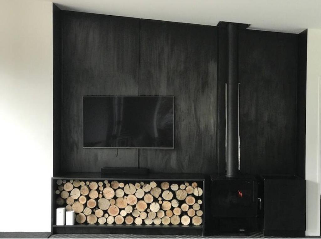 Sunny Modern Family Home - Resim 6