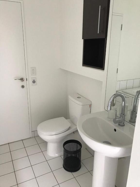 Sunny Modern Family Home - Resim 17