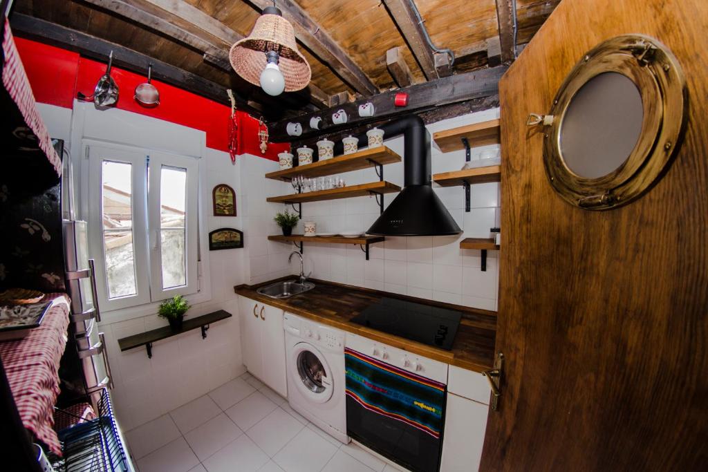 Andra Mari Portua EBI0212 y EBI1293 - 10