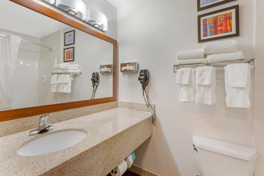 Comfort Inn & Suites Socorro photo