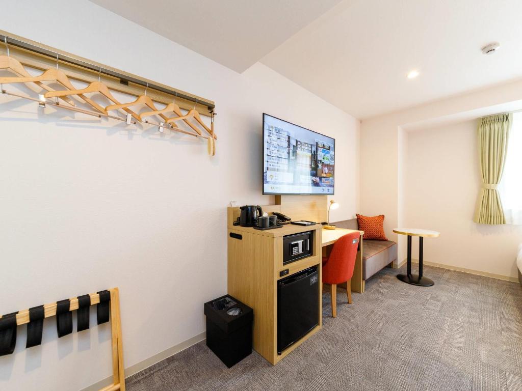 TV a/nebo společenská místnost v ubytování Comfort Hotel Kii Tanabe