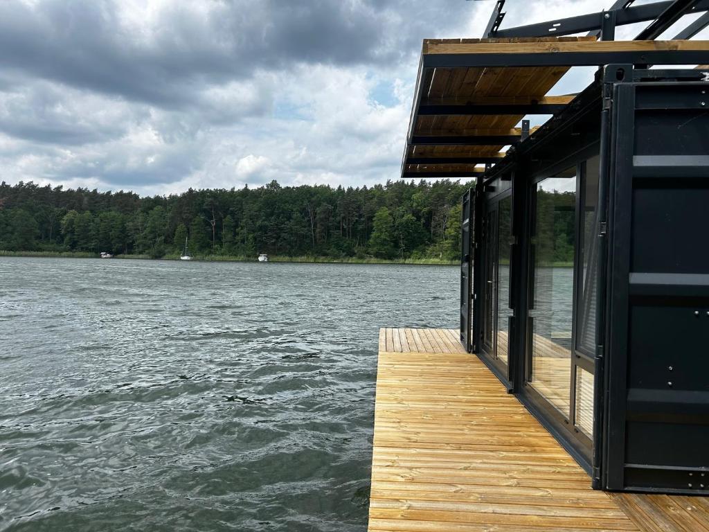 Loodusmaastik palkmajakese lähedal