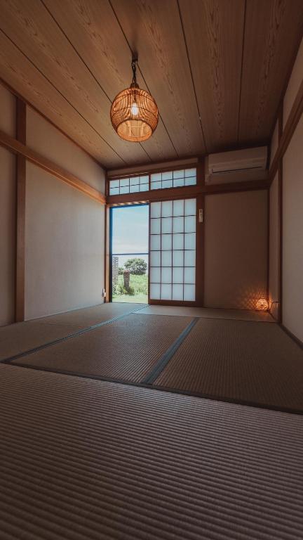 Fotografie z fotogalerie ubytování 絶景田園と風を感じる癒しの一棟貸しSawah東浪見 v destinaci Ichinomiya