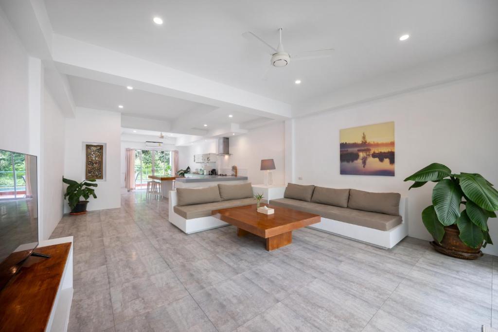 Posezení v ubytování Kokotel Khao Lak Isara Casa