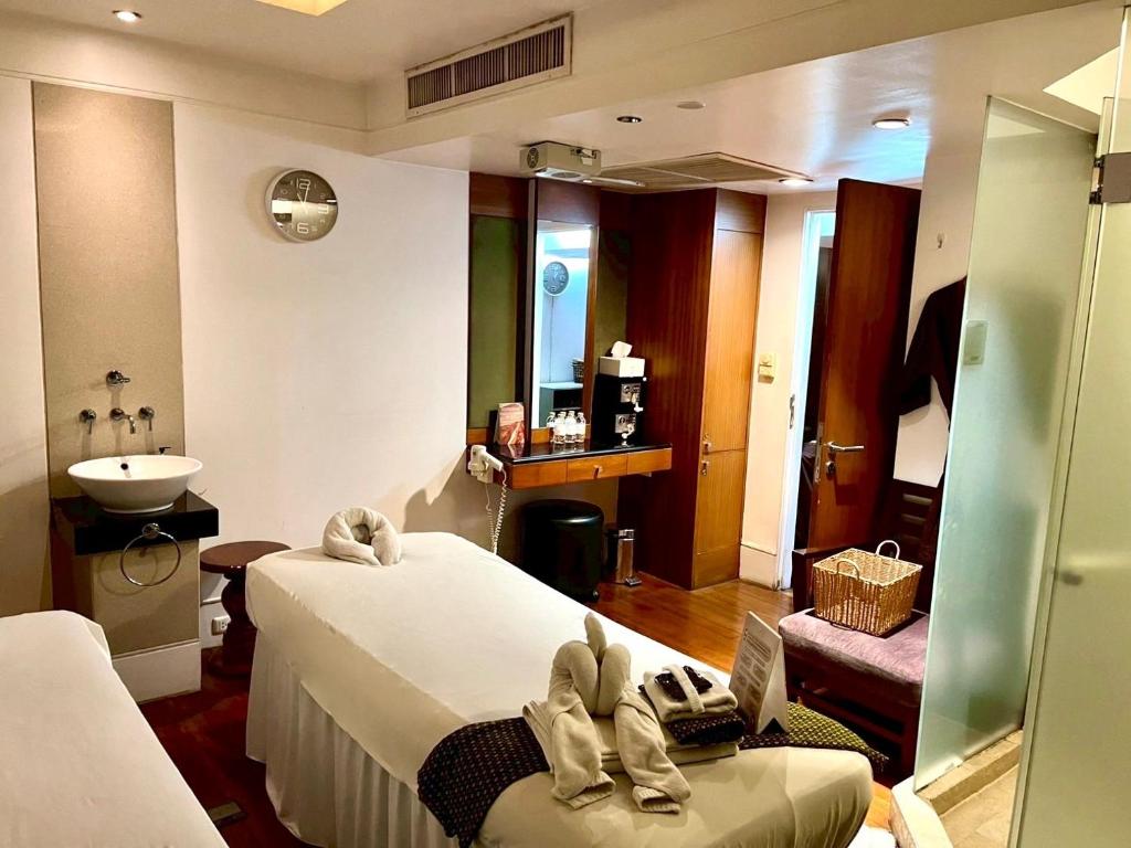 The Quarter Saladaeng by UHG - Resim 21