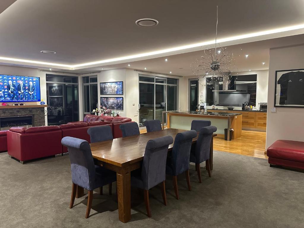 McSaveneys Retreat - Resim 6