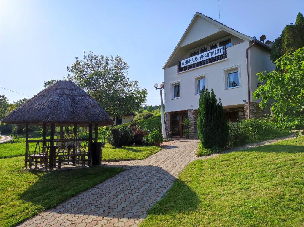 Zahrada ubytování Alsóhegyi Apartmanok