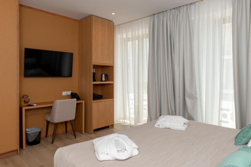 The 12th City Hotel - 7