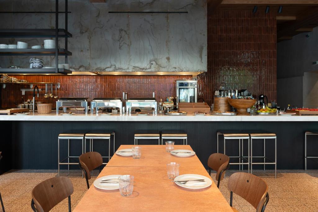 The 12th City Hotel - 14