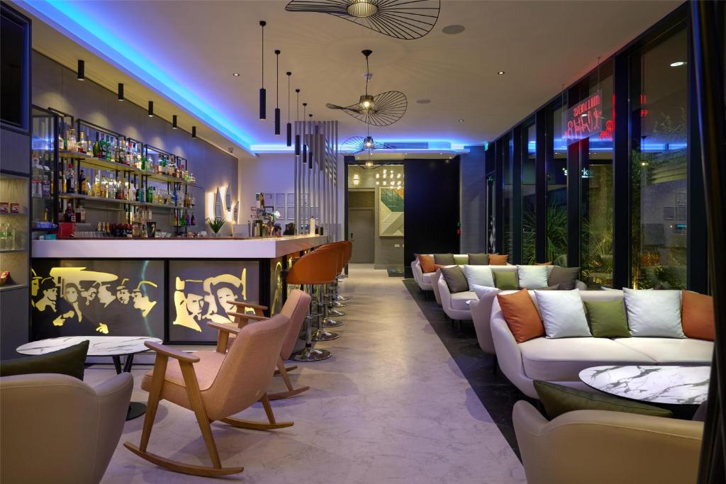 Posezení v ubytování Spark by Hilton Luton