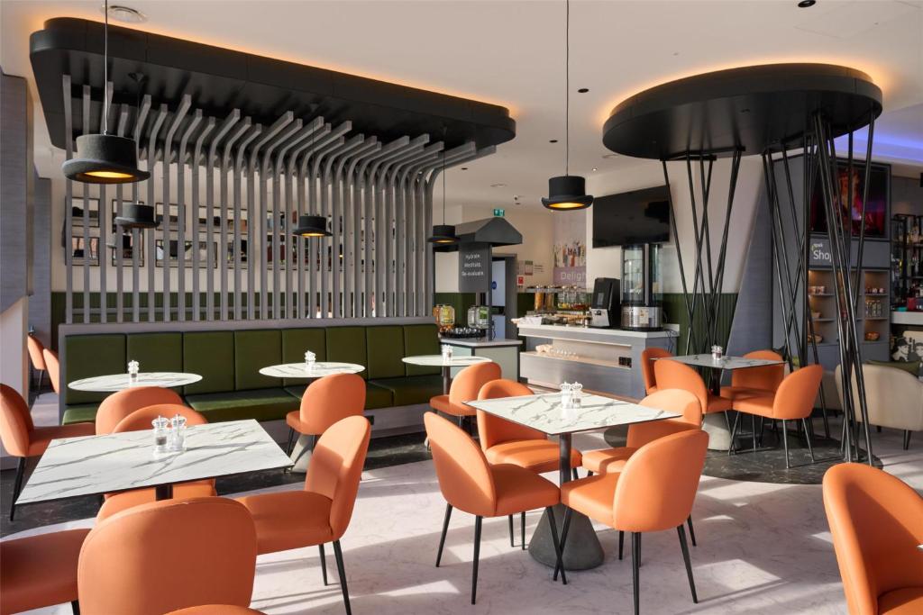 Posezení v ubytování Spark by Hilton Luton