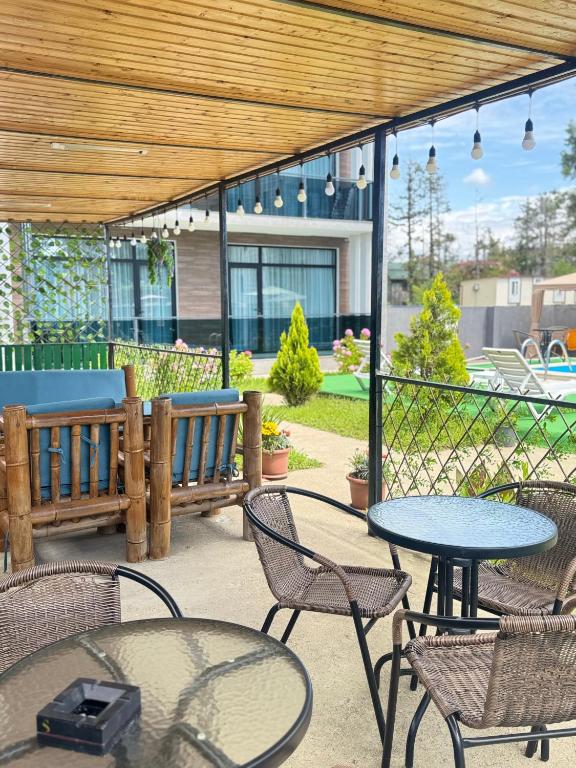 Balkón nebo terasa v ubytování Apollo Plus Cottages