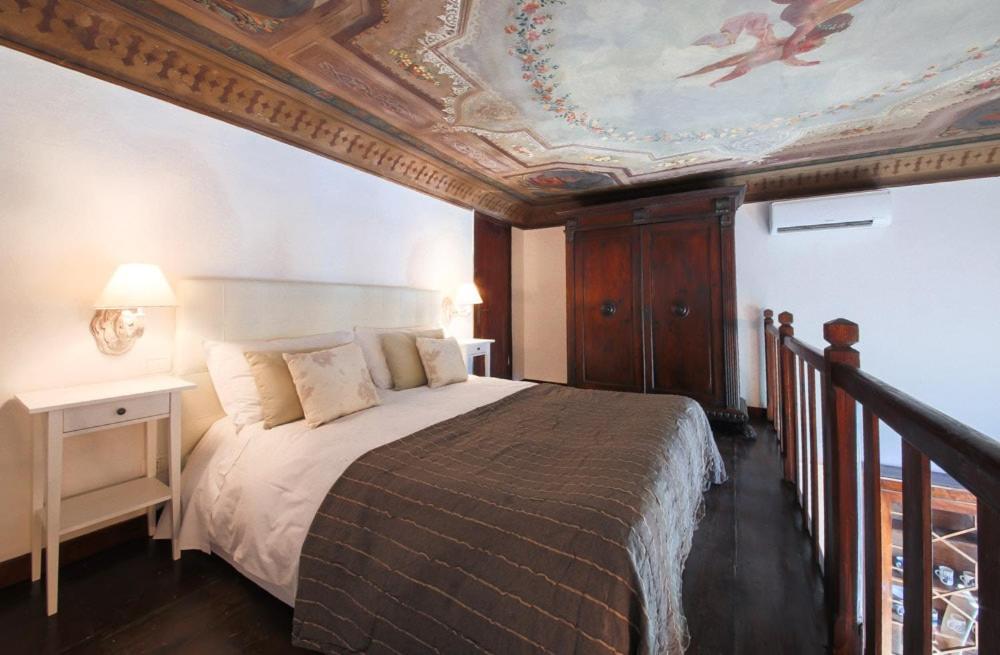 Lux Palace Max and private parking