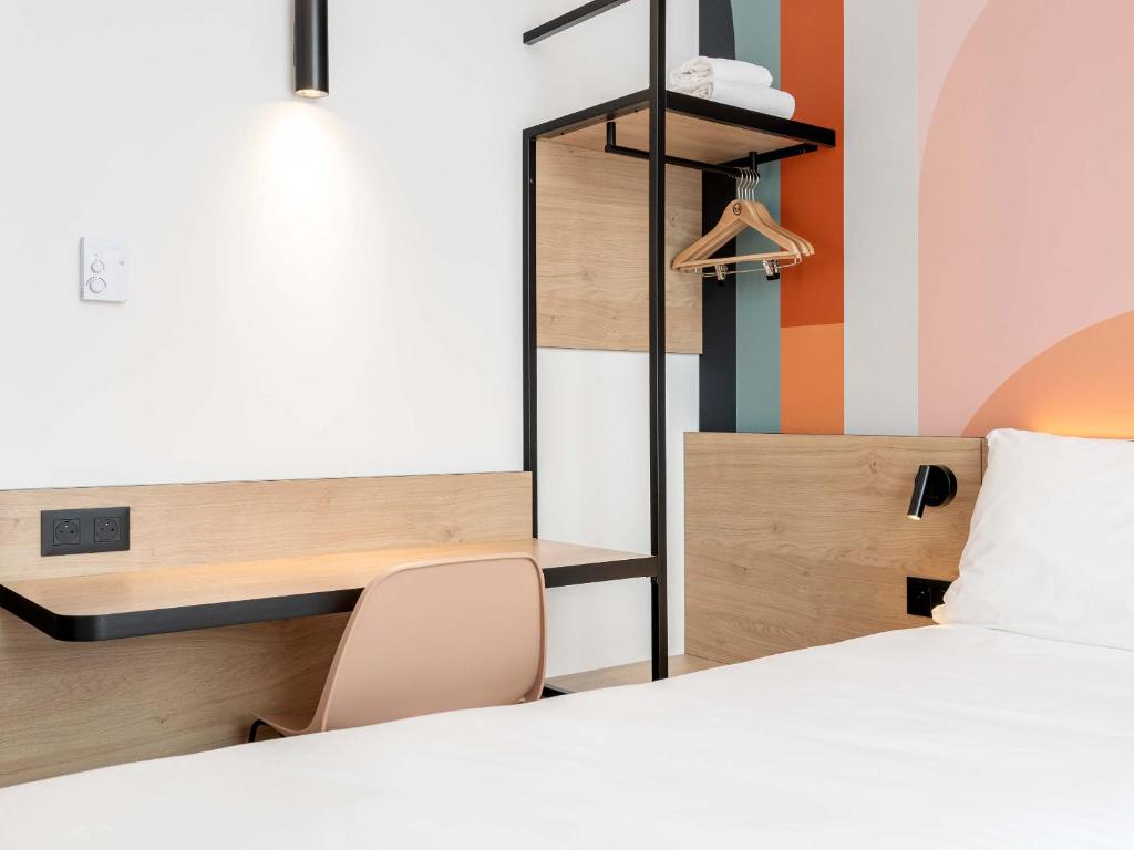 B&B HOTEL Luxembourg Centre Cloche d'Or - Resim 14