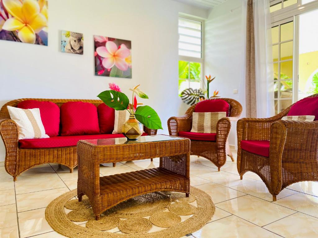 Séjour dépaysant à Villa Ahui Tautira - Vue imprenable sur le lagon
