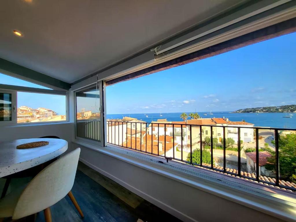 Le Castelet Ensoleillé - Viel Antibes magnifique vue mer