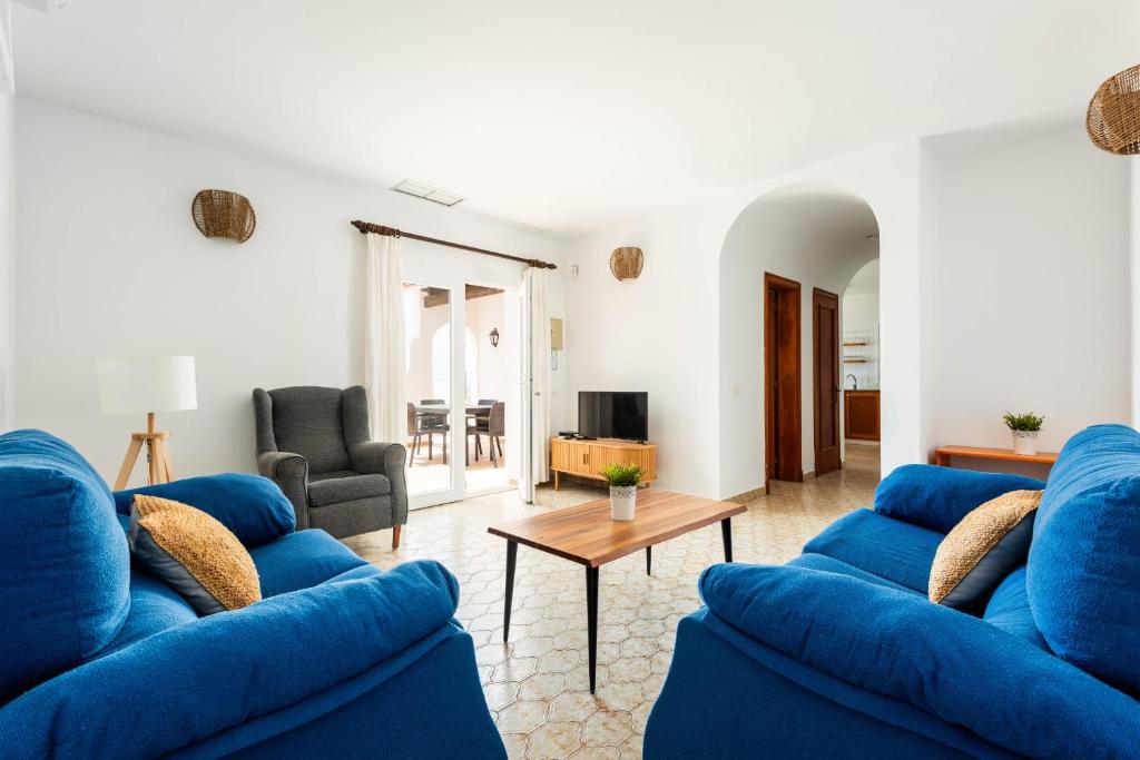 TV a/nebo společenská místnost v ubytování Villa Castellet