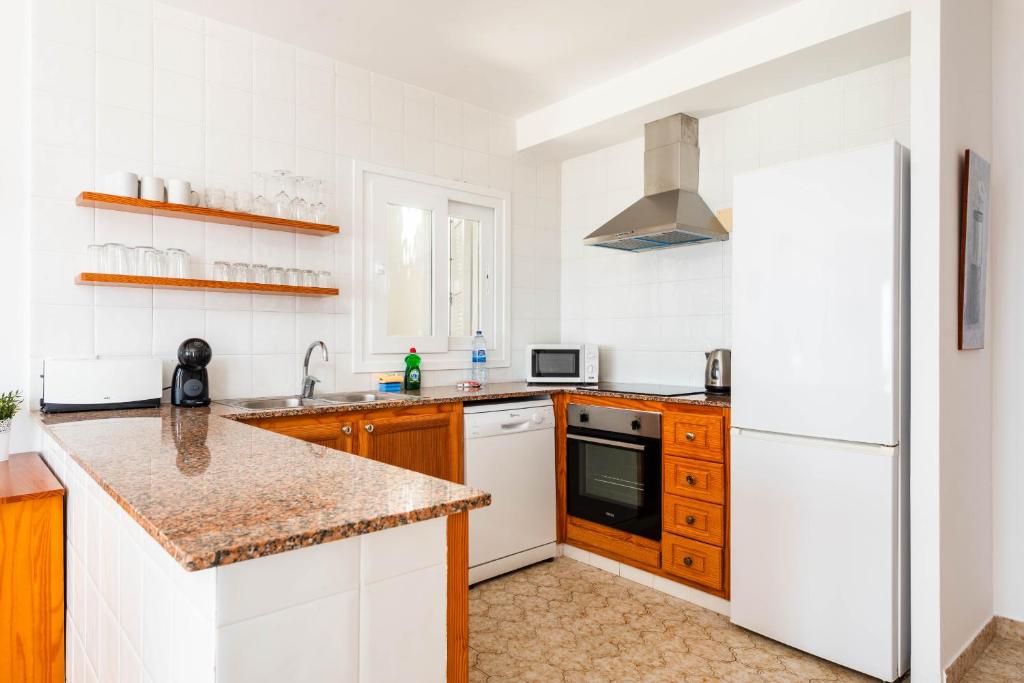 Kuchyň nebo kuchyňský kout v ubytování Villa Castellet