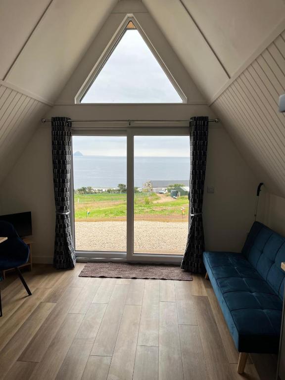 Posezení v ubytování Tiny home on an organic croft, Isle of Arran