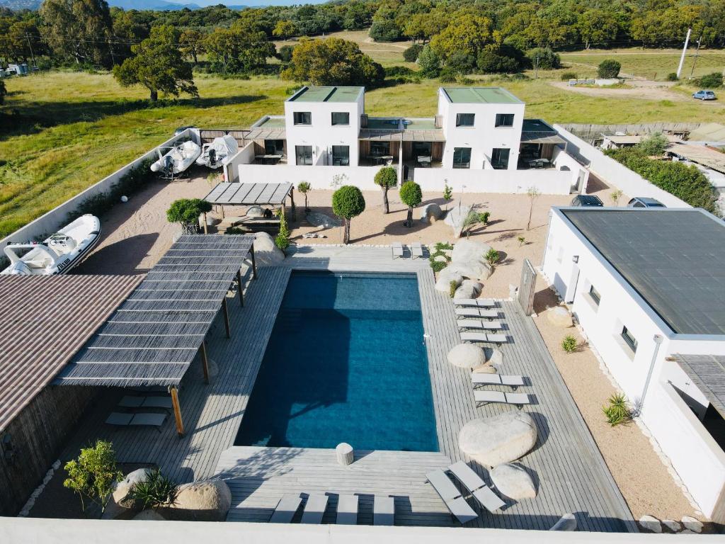 Πισίνα στο ή κοντά στο Villa Domaine U Murtonu