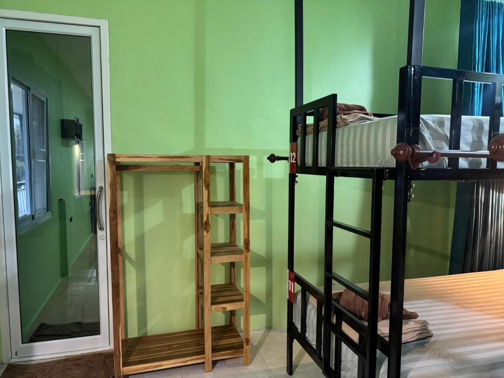 Khao Sok Jungle Hostel - 14