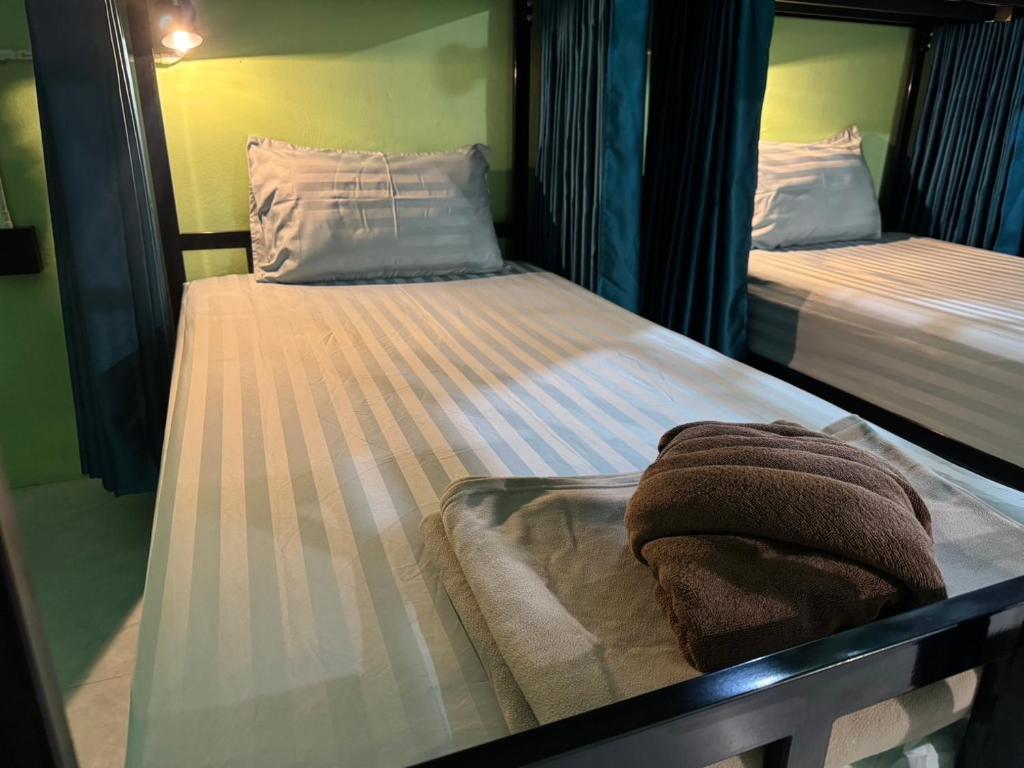 Khao Sok Jungle Hostel - 6