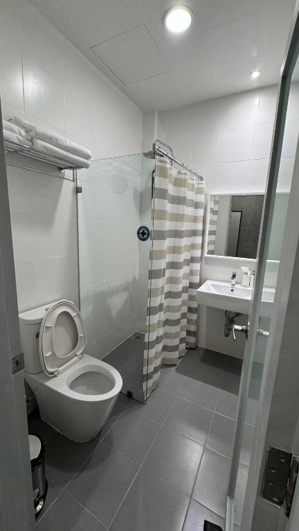 The Kite Hotel Bangkok - 8