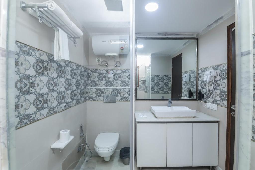 Koupelna v ubytování Red Rose Homestay - Rooms with Kitchenette