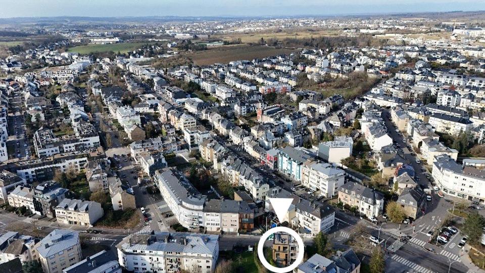 Nespecifikovaný výhled na destinaci Lucemburk nebo výhled na město při pohledu z prázdninového domu