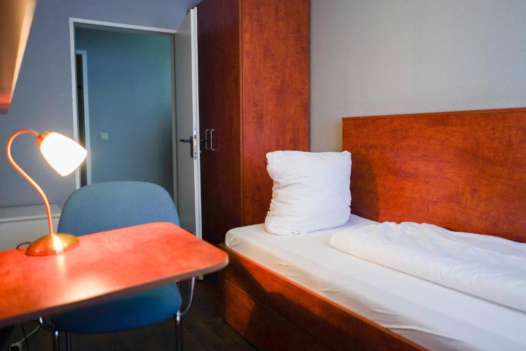 Bettenburg Hotel Hamburg - Habitación Triple Con Balcón