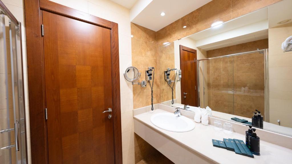 Acacia Hotel by Blue Collection - Resim 27