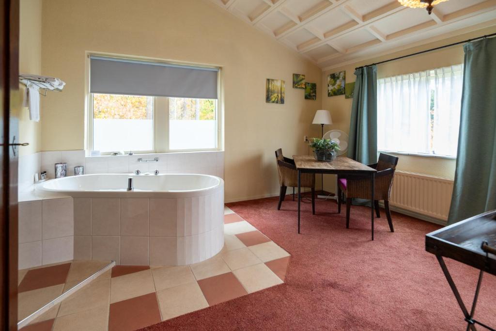 Fotografie z fotogalerie ubytování Veluwe Hotel Stakenberg v destinaci Elspeet