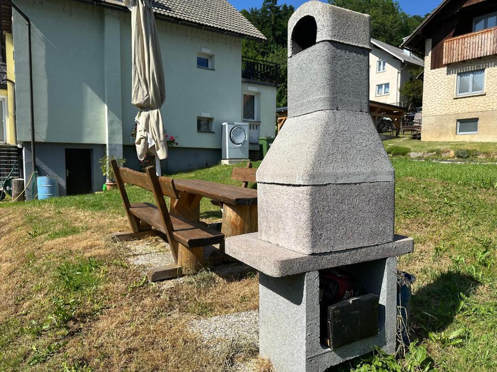 Budova, kde se prázdninový dům nachází