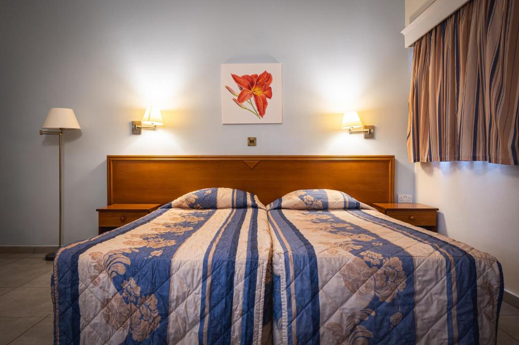 Kefalos Damon Hotel Apartments - 