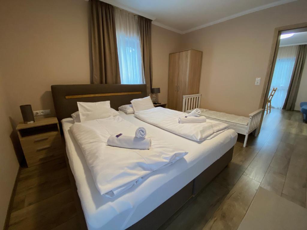 Nockalm Cottage - 13