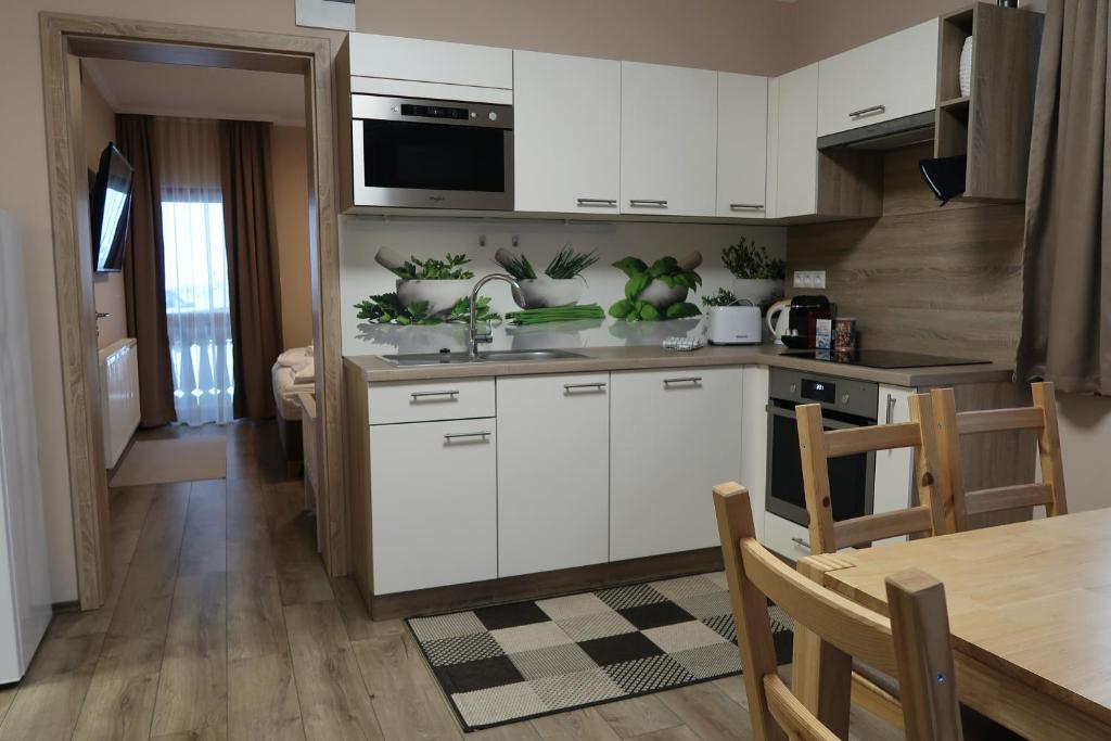 Nockalm Cottage - 14