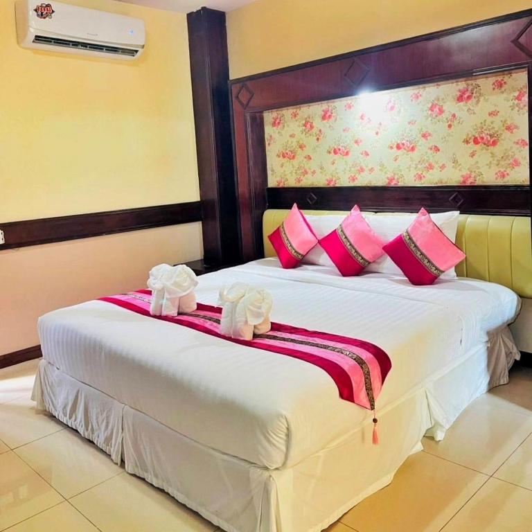 Coconut Beach Resort, Koh Chang - Superior Double Room With Pool View