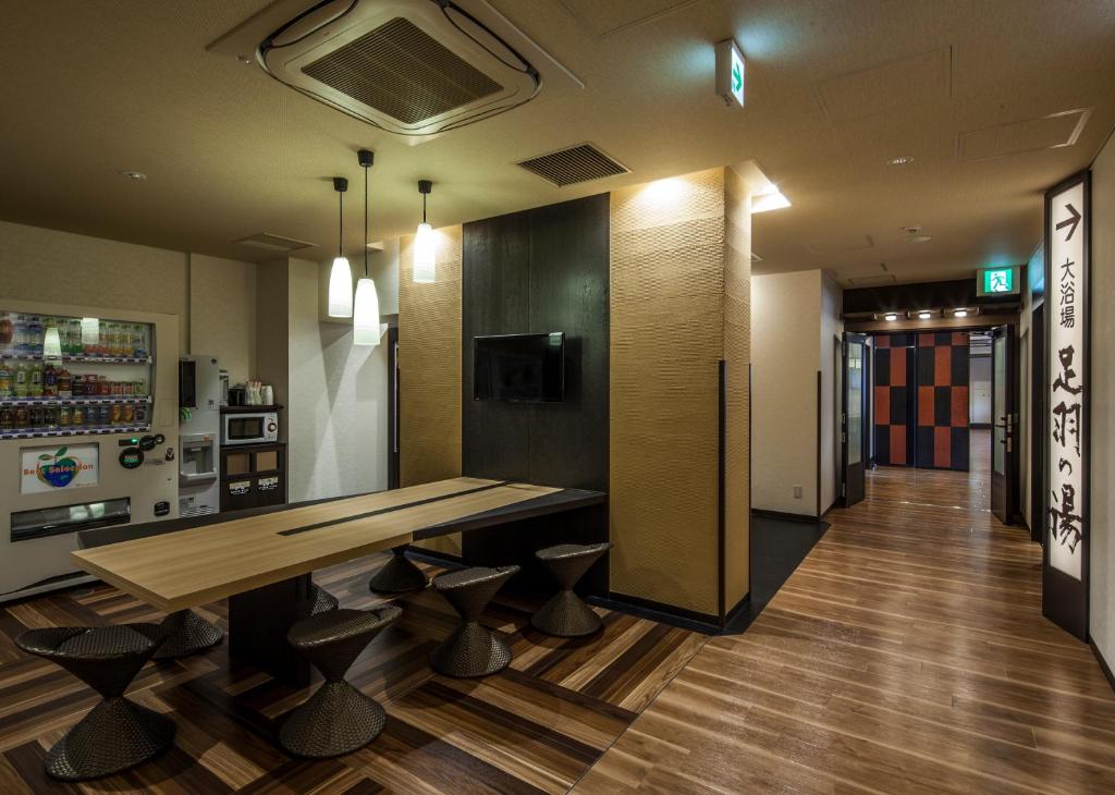Kuchyň nebo kuchyňský kout v ubytování Fukui Manten Hotel Ekimae