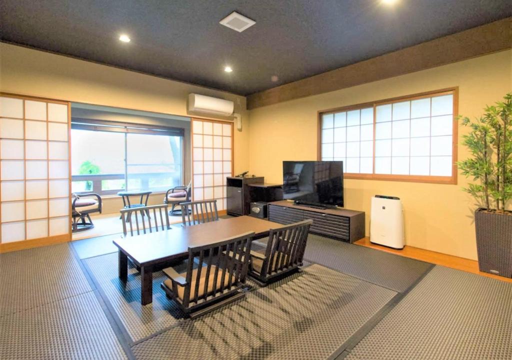 Posezení v ubytování LiVEMAX RESORT Hakone Sengokuhara