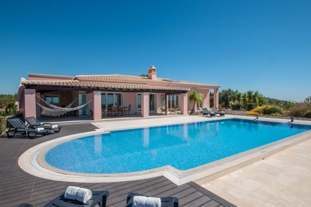 Villa Mujeira