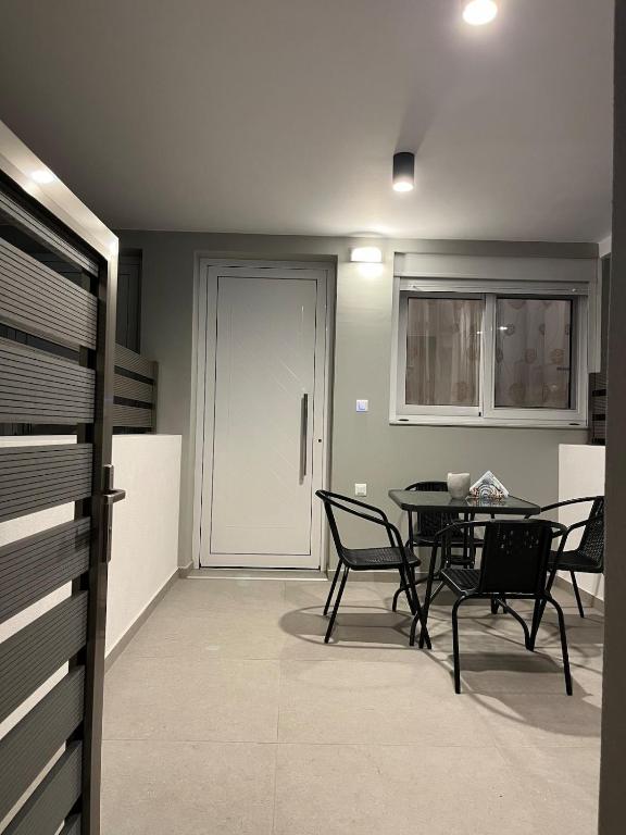 لابی و فضای عمومی Valasia's house - تصویر ۵