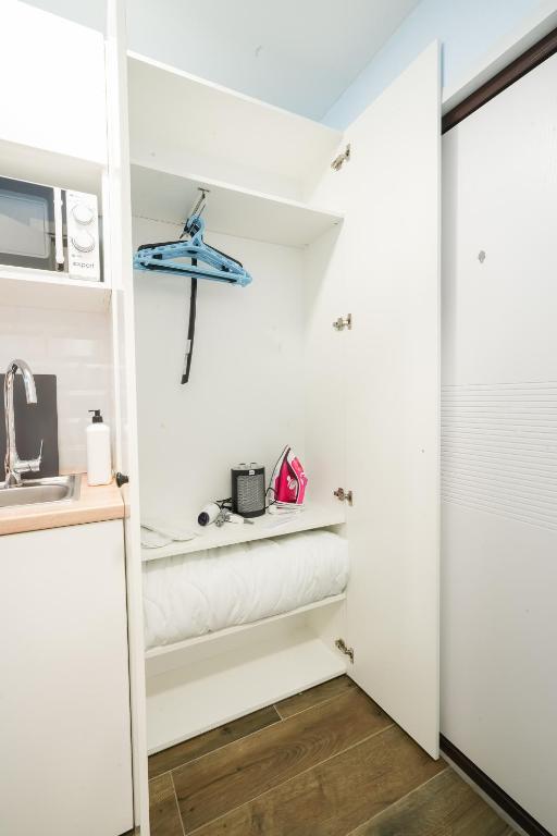 MYFREEDOM nepodalik metro VOKZALNA, pershyi poverkh Apartments photo 3