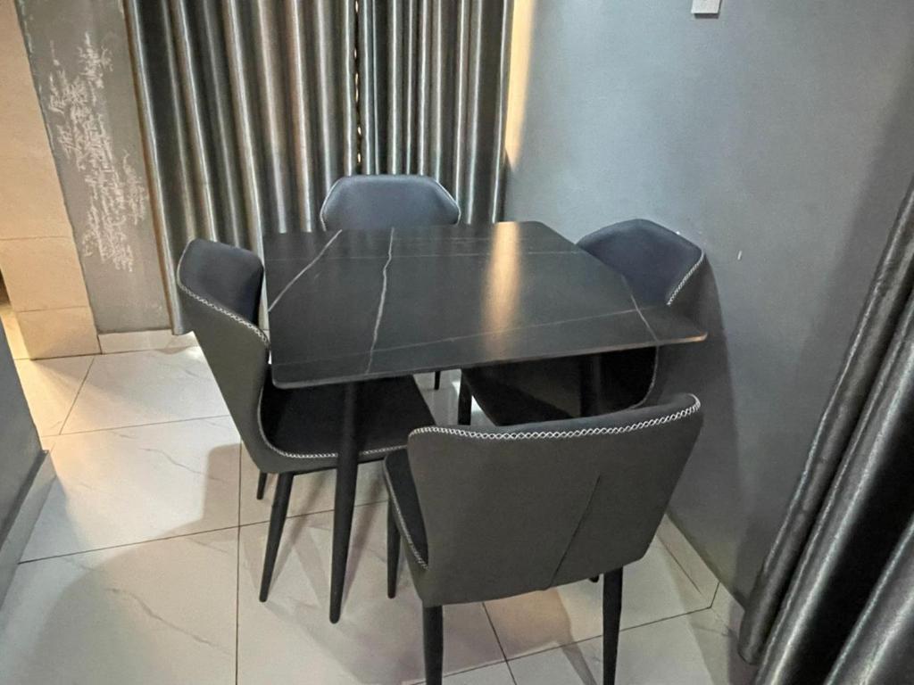 Foto sihtkohas Ibadan asuva majutusasutuse TWO BEDROOM MODERN LUXURY APARTMENT Ibadan galeriist