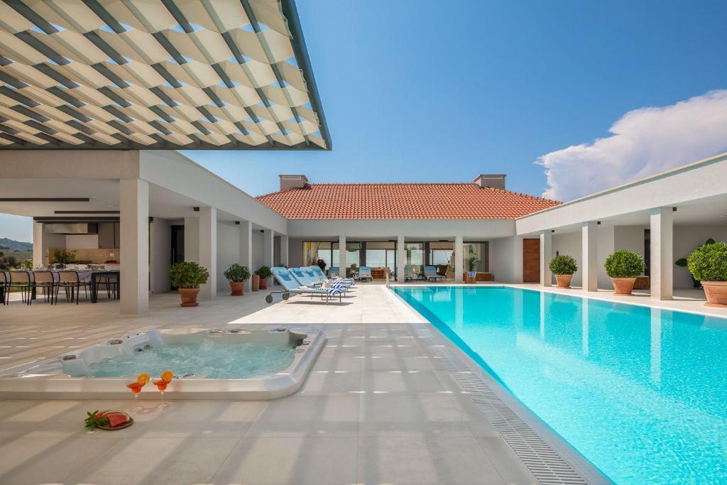 Villa Elaina