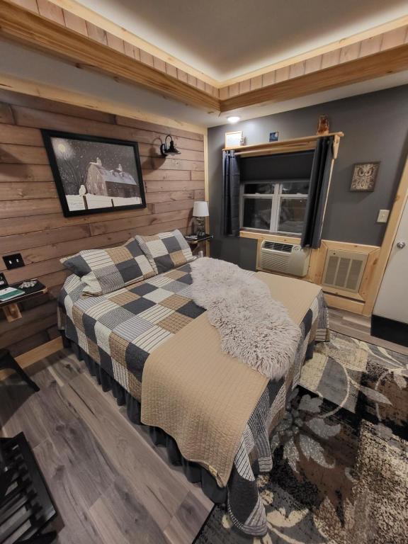 Letto o letti in una camera di Moosewood Inn